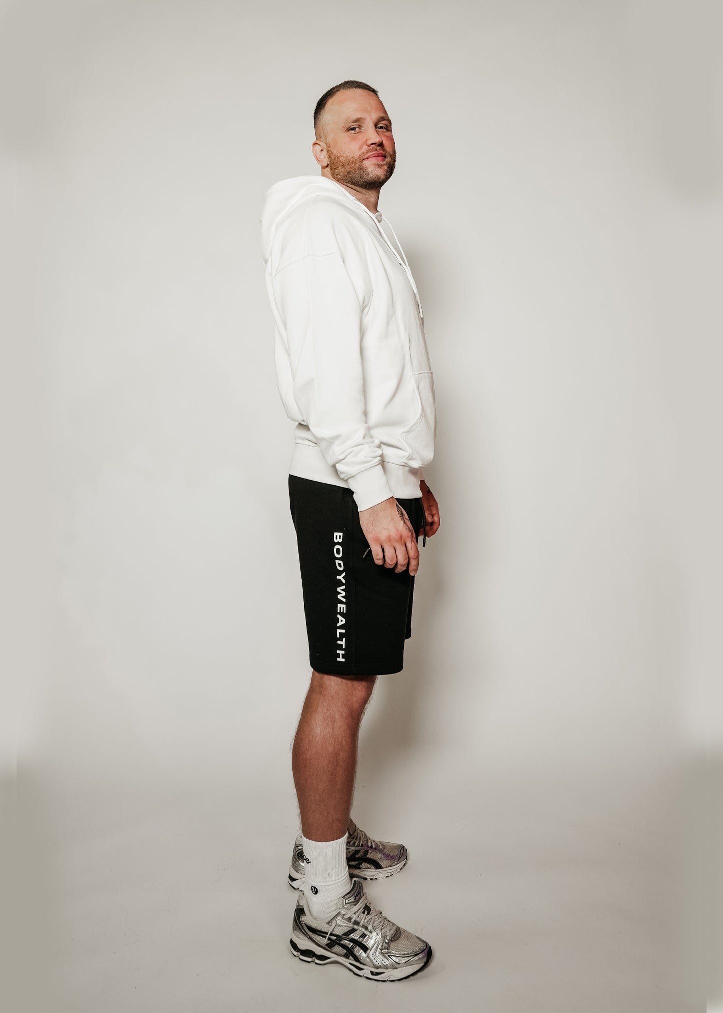 BW Offwhite oversized hoodie